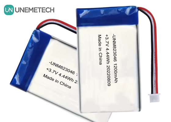 بطارية البوليمر الليثيوم القابلة لإعادة الشحن 3.7 فولت 1200mah 4.44 Wh 823046 بطارية البوليمر الحقيبة