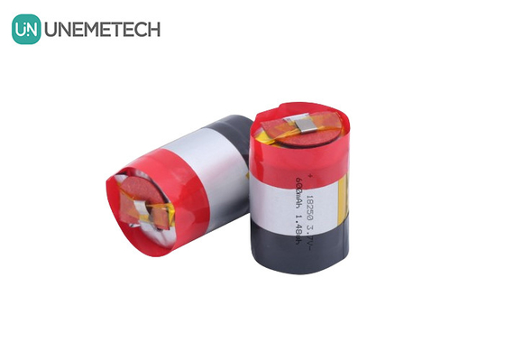 18250 630mAh 3.7V بطارية البوليمر الليثيومية القابلة لإعادة الشحن الأسطوانية مع 5A Plus Discharge Current