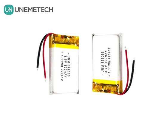 3.7 فولت 300mAh 522033 بطارية ليثيوم أيون البوليمر المرنة المخصصة للساعات الذكية